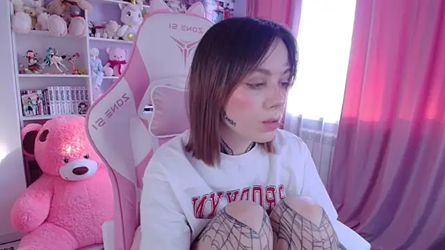 Snapshot of Catharsisi chatting on 03/21/25, 03:02 Catharsisi online show from 03/21/25, 03:02