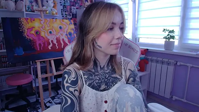 Snapshot of Catharsisi chatting on 09/12/25, 02:17 Catharsisi online show from 09/12/25, 02:17