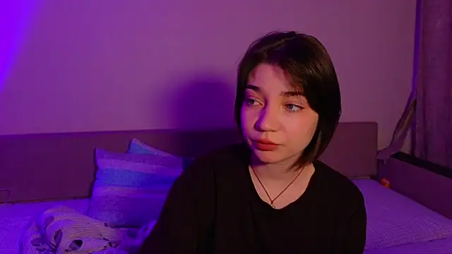 Snapshot of CassJonn chatting on 12/15/25, 04:11 CassJonn online show from 12/15/25, 04:11