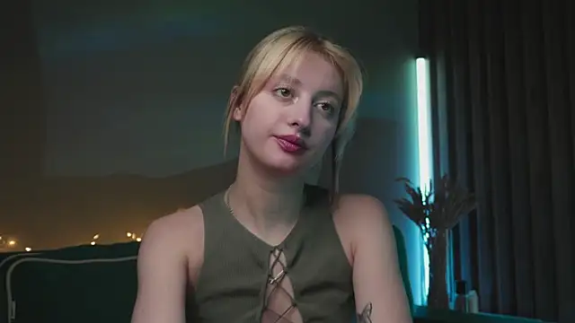 milasmiu online show from 02/18/25, 10:14