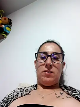 Snapshot of CHARLOTTE_1711 chatting on 01/09/26, 05:10 CHARLOTTE 1711 online show from 01/09/26, 05:10