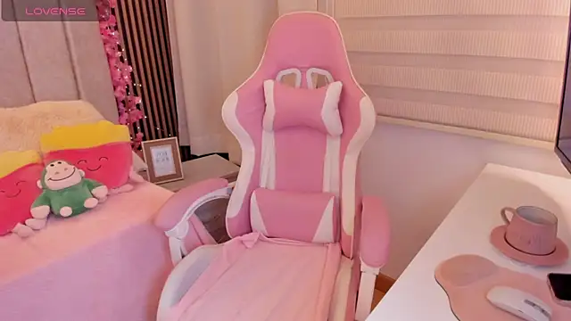 tamy xoo online show from 11/14/25, 06:50