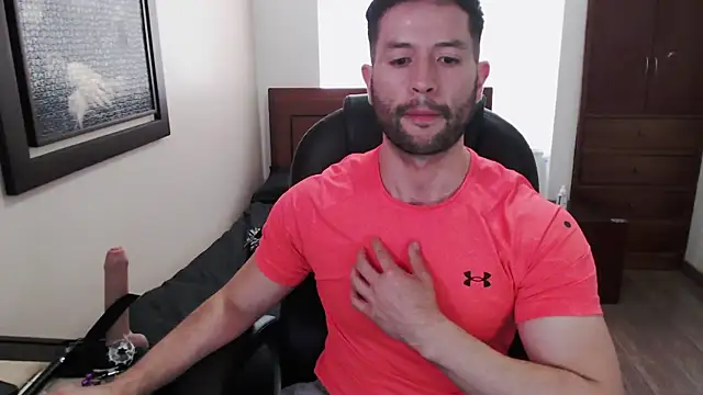 Snapshot of hairyncuteass chatting on 02/11/25, 03:18 hairyncuteass online show from 02/11/25, 03:18