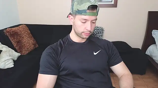 Snapshot of hairyncuteass chatting on 02/21/25, 02:27 hairyncuteass online show from 02/21/25, 02:27