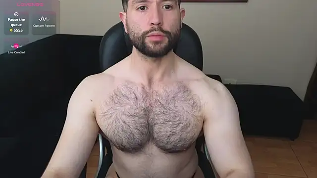 Snapshot of hairyncuteass chatting on 05/19/26, 02:23 hairyncuteass online show from 05/19/26, 02:23