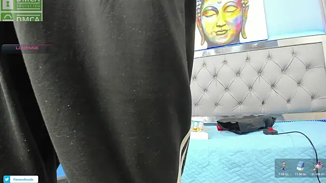 Snapshot of HarolddXL chatting on 10/28/25, 02:09 HarolddXL online show from 10/28/25, 02:09