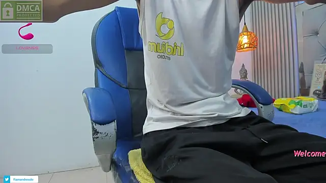 Snapshot of HarolddXL chatting on 11/10/25, 01:32 HarolddXL online show from 11/10/25, 01:32