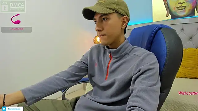 Snapshot of HarolddXL chatting on 11/19/25, 01:22 HarolddXL online show from 11/19/25, 01:22