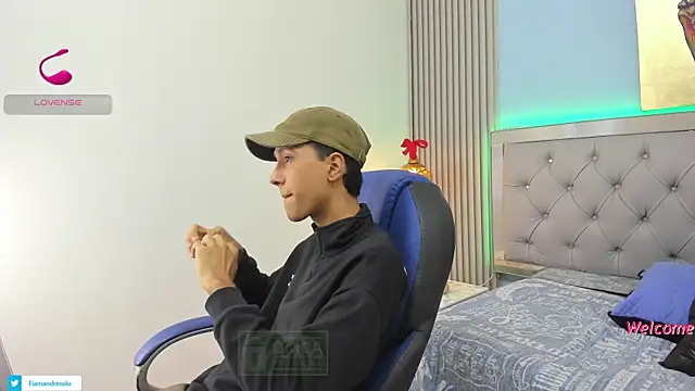 Snapshot of HarolddXL chatting on 12/15/25, 01:26 HarolddXL online show from 12/15/25, 01:26