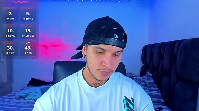 Snapshot of austinoficial chatting on 01/31/25, 11:35 austinoficial online show from 01/31/25, 11:35