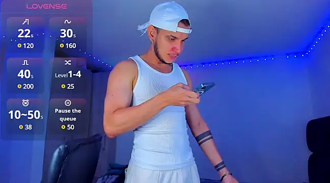 Snapshot of austinoficial chatting on 02/28/25, 04:54 austinoficial online show from 02/28/25, 04:54