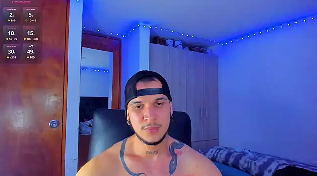 Snapshot of austinoficial chatting on 03/04/25, 07:19 austinoficial online show from 03/04/25, 07:19