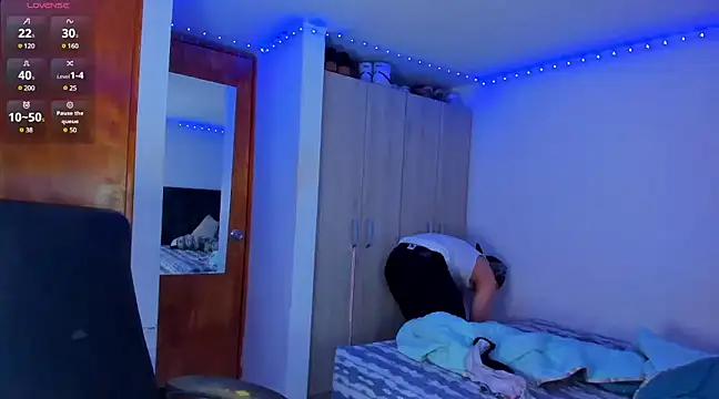 Snapshot of austinoficial chatting on 03/07/25, 01:53 austinoficial online show from 03/07/25, 01:53