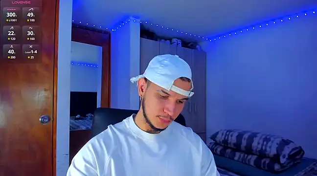 Snapshot of austinoficial chatting on 03/19/25, 02:48 austinoficial online show from 03/19/25, 02:48