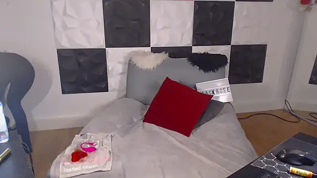 Snapshot of Black_sweet_Rose chatting on 02/09/25, 12:06 Black sweet Rose online show from 02/09/25, 12:06