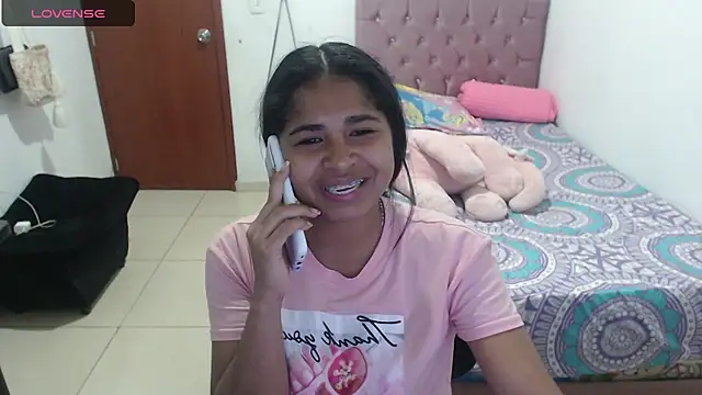 Snapshot of july-feria chatting on 01/23/25, 01:51 july-feria online show from 01/23/25, 01:51