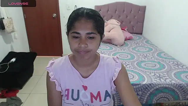 Snapshot of july-feria chatting on 02/08/25, 04:04 july-feria online show from 02/08/25, 04:04