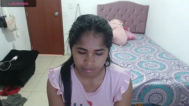 Snapshot of july-feria chatting on 02/08/25, 07:05 july-feria online show from 02/08/25, 07:05