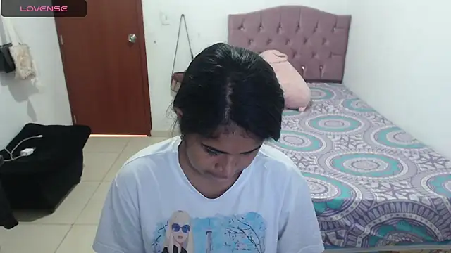 Snapshot of july-feria chatting on 02/18/25, 05:42 july-feria online show from 02/18/25, 05:42