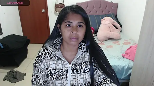 Snapshot of july-feria chatting on 09/18/25, 11:07 july-feria online show from 09/18/25, 11:07