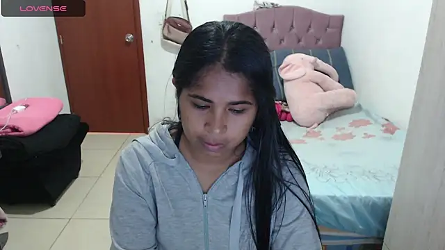 Snapshot of july-feria chatting on 09/23/25, 05:27 july-feria online show from 09/23/25, 05:27