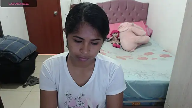 Snapshot of july-feria chatting on 10/03/25, 04:37 july-feria online show from 10/03/25, 04:37