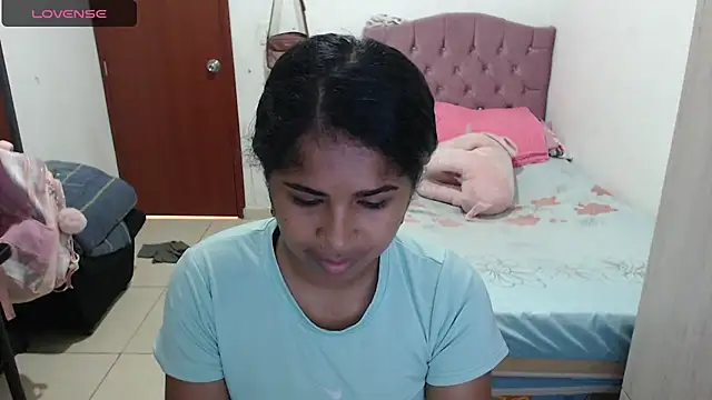 Snapshot of july-feria chatting on 10/10/25, 04:28 july-feria online show from 10/10/25, 04:28