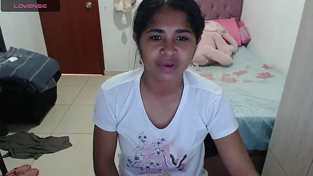 Snapshot of july-feria chatting on 10/16/25, 05:25 july-feria online show from 10/16/25, 05:25