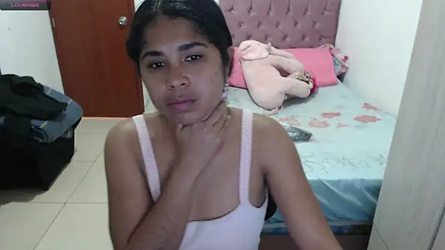 Snapshot of july-feria chatting on 10/22/25, 07:02 july-feria online show from 10/22/25, 07:02