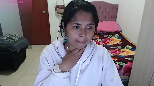 Snapshot of july-feria chatting on 11/30/25, 03:10 july-feria online show from 11/30/25, 03:10