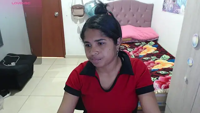 Snapshot of july-feria chatting on 12/13/25, 07:53 july-feria online show from 12/13/25, 07:53