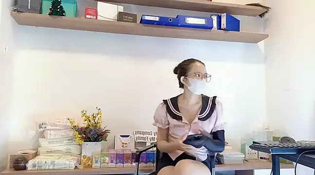 Lush-Office online show from 02/07/25, 11:45