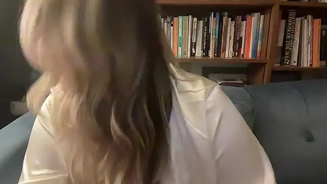 Snapshot of girlnextdoorjoelle chatting on 01/11/25, 11:45 girlnextdoorjoelle online show from 01/11/25, 11:45