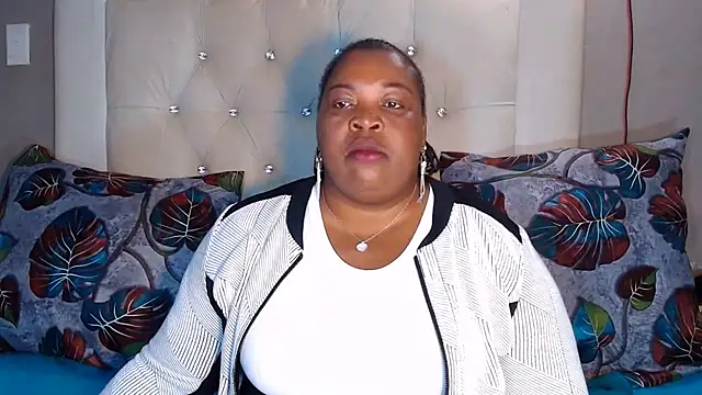 omalicha98 online show from 07/16/26, 07:03