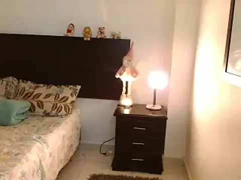 Snapshot of Aurrorasweet chatting on 02/11/25, 03:40 Aurrorasweet online show from 02/11/25, 03:40