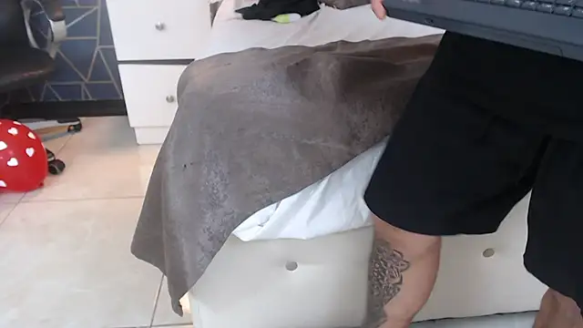 BrandonColee online show from 02/21/25, 03:32