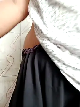 Snapshot of Haseena_Baby chatting on 11/09/25, 06:55 Haseena Baby online show from 11/09/25, 06:55