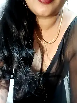 Snapshot of Haseena_Baby chatting on 11/23/25, 02:39 Haseena Baby online show from 11/23/25, 02:39