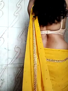 Snapshot of Haseena_Baby chatting on 12/04/25, 06:23 Haseena Baby online show from 12/04/25, 06:23