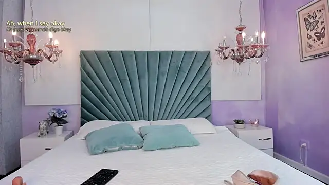 Snapshot of Aitana_Hilton_ chatting on 03/03/25, 11:44 Aitana Hilton online show from 03/03/25, 11:44
