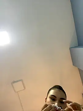 Snapshot of Aitana_Hilton_ chatting on 10/22/25, 11:54 Aitana Hilton online show from 10/22/25, 11:54