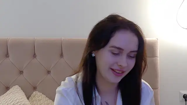 Snapshot of Lilliana_Moon chatting on 01/29/25, 04:30 Lilliana Moon online show from 01/29/25, 04:30