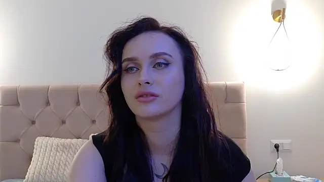 Snapshot of Lilliana_Moon chatting on 02/01/25, 10:15 Lilliana Moon online show from 02/01/25, 10:15