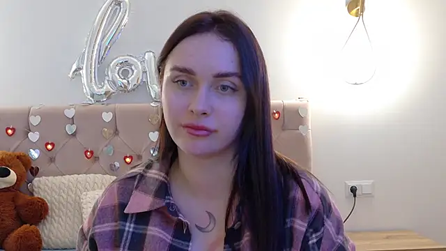 Snapshot of Lilliana_Moon chatting on 02/25/25, 01:50 Lilliana Moon online show from 02/25/25, 01:50