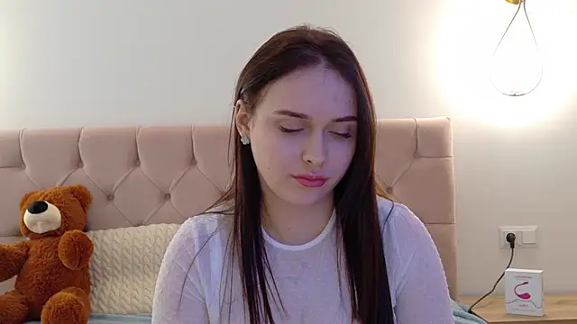 Snapshot of Lilliana_Moon chatting on 03/06/25, 12:09 Lilliana Moon online show from 03/06/25, 12:09