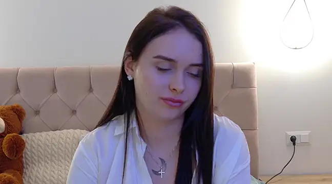 Snapshot of Lilliana_Moon chatting on 03/14/25, 09:46 Lilliana Moon online show from 03/14/25, 09:46