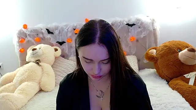 Snapshot of Lilliana_Moon chatting on 11/04/25, 11:09 Lilliana Moon online show from 11/04/25, 11:09