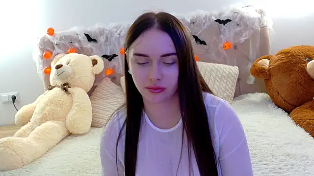 Snapshot of Lilliana_Moon chatting on 11/07/25, 10:15 Lilliana Moon online show from 11/07/25, 10:15