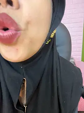 zahra Jalid online show from 12/20/25, 10:06