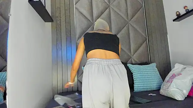 SabrinaSpell  online show from 09/13/25, 11:43